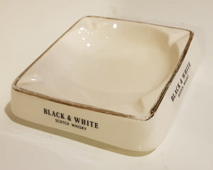 Vintagepickers Collectable Ashtrays, Wade , Black and White Scotch Whisky